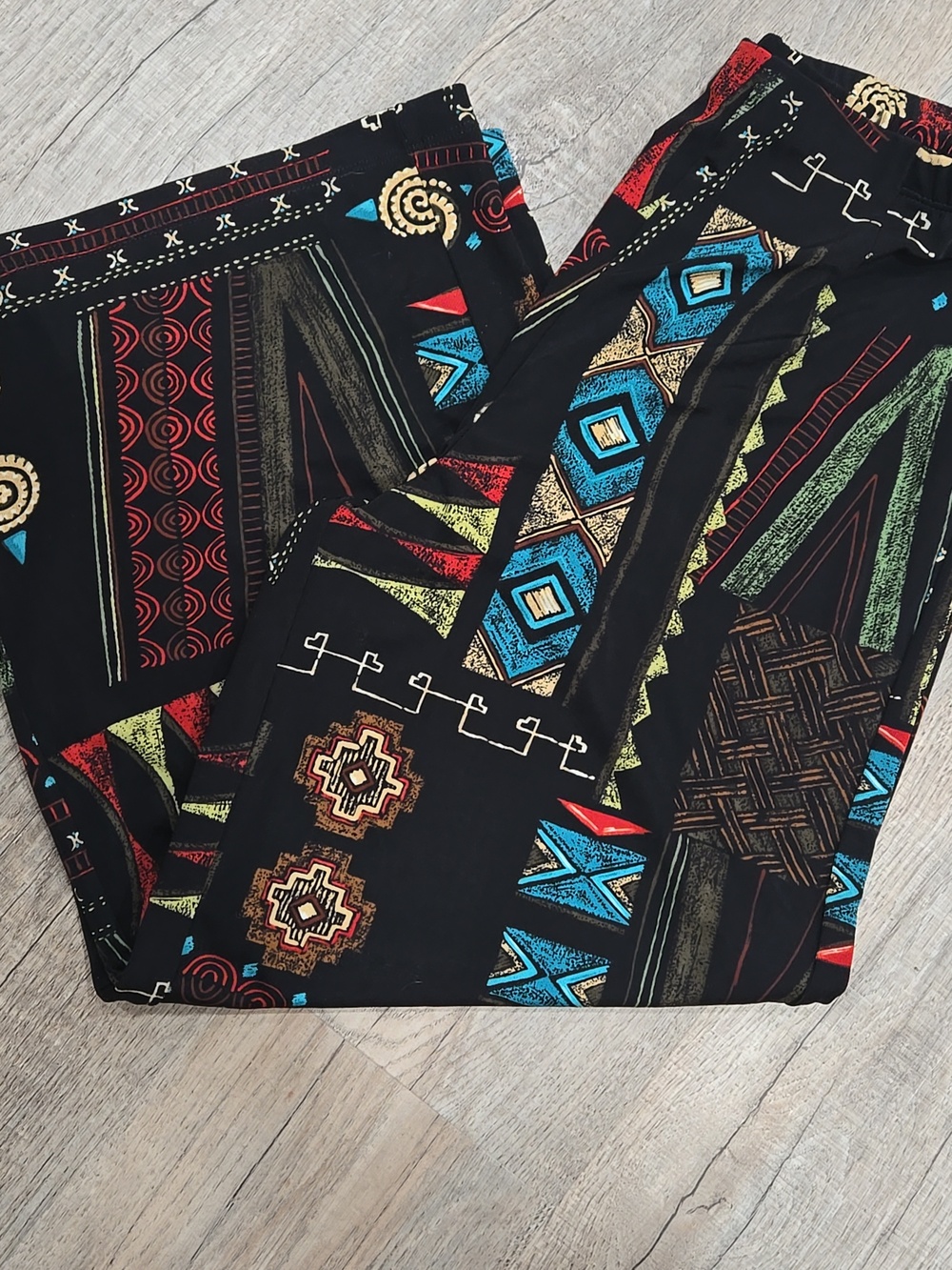 New! Chico's Black Wide Leg Pants with Multicolor Tribal Print - Picture 5 of 5